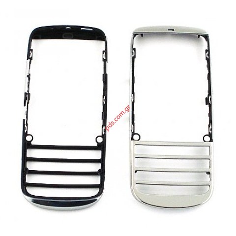 Γνήσια πρόσοψη Nokia Asha 300 Silver χωρίς το τζαμάκι σε ασημί χρώμα. Γνήσια πρόσοψη Nokia Asha 300 Silver χωρίς το τζαμάκι σε ασημί χρώμα.