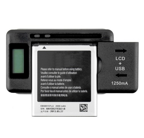 Universal battery wall charger LAM063067 S-55 220V or USB Port for all cind of types (BLISTER)